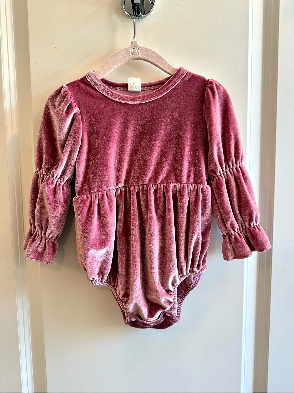 SHEIN Infant Girls Pink Velvet Long Sleeve Romper Pink Baby 6-9M